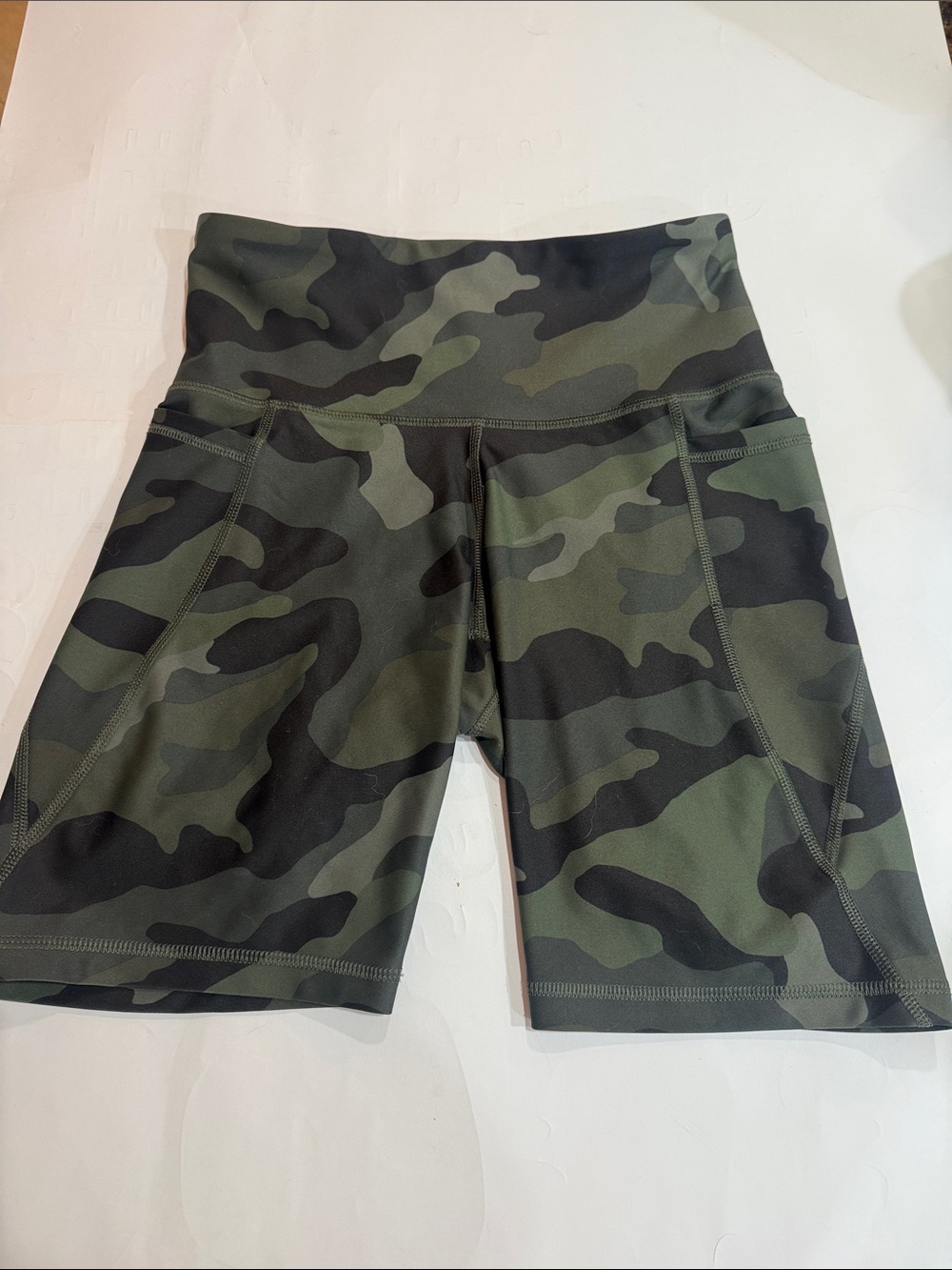 Old Navy Olive Green Camo High-Waist Bike Shorts